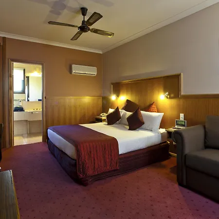 Early Australian Motor Inn-2
